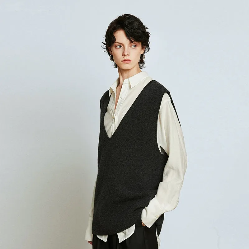 Minimalist V-Neck Knit Vest
