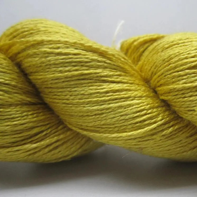 Mulberry Silk Yarn 900M/100Gr - 188