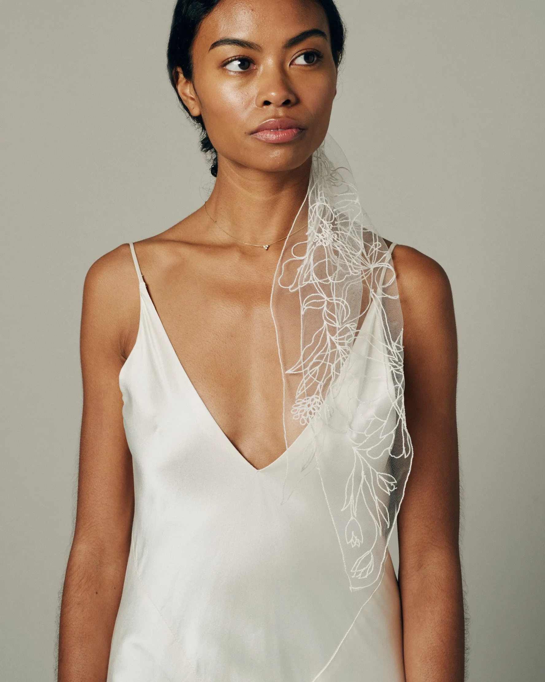 NATURA EMBROIDERED HAIR WRAP