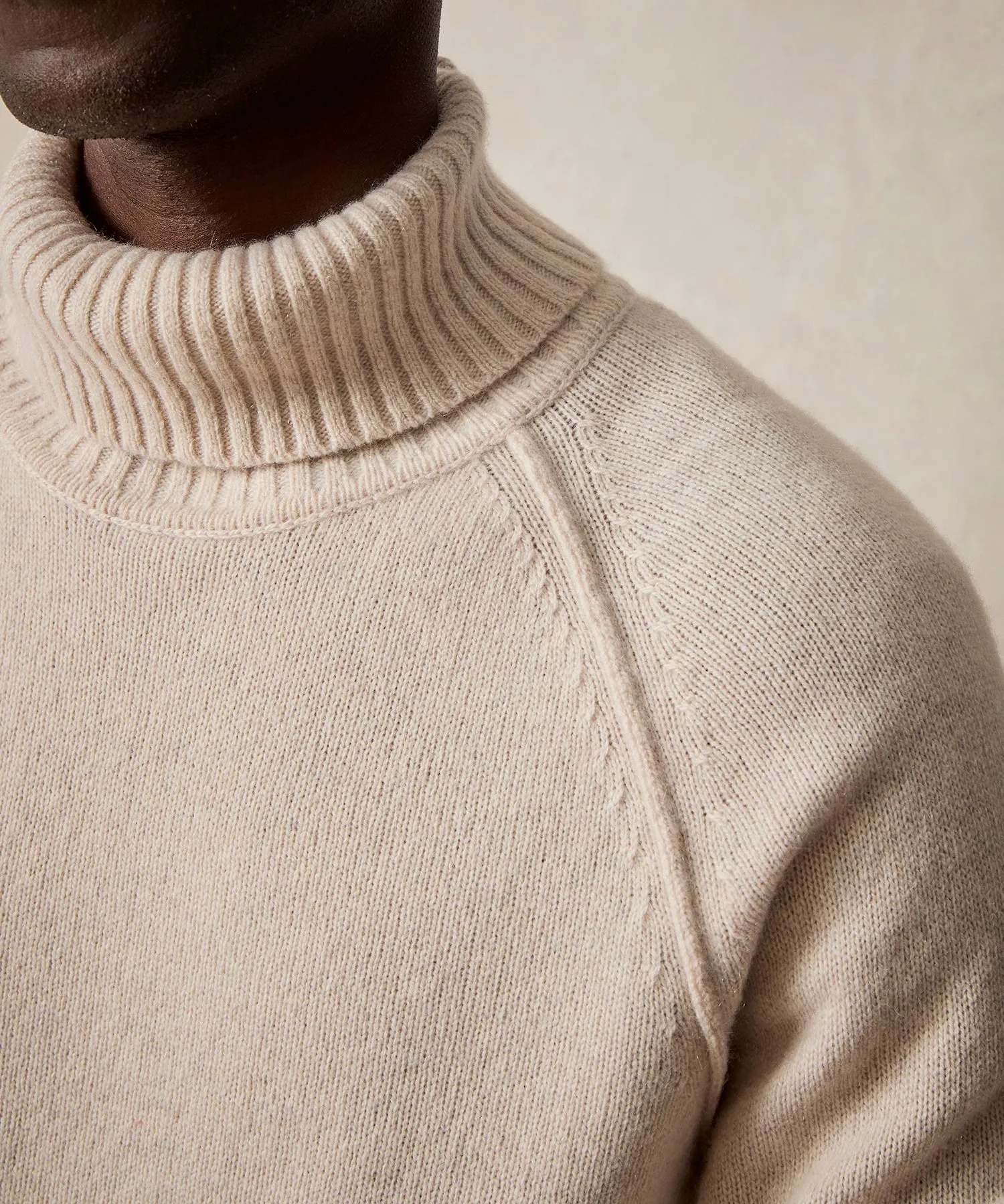 Nomad Cashmere Turtleneck