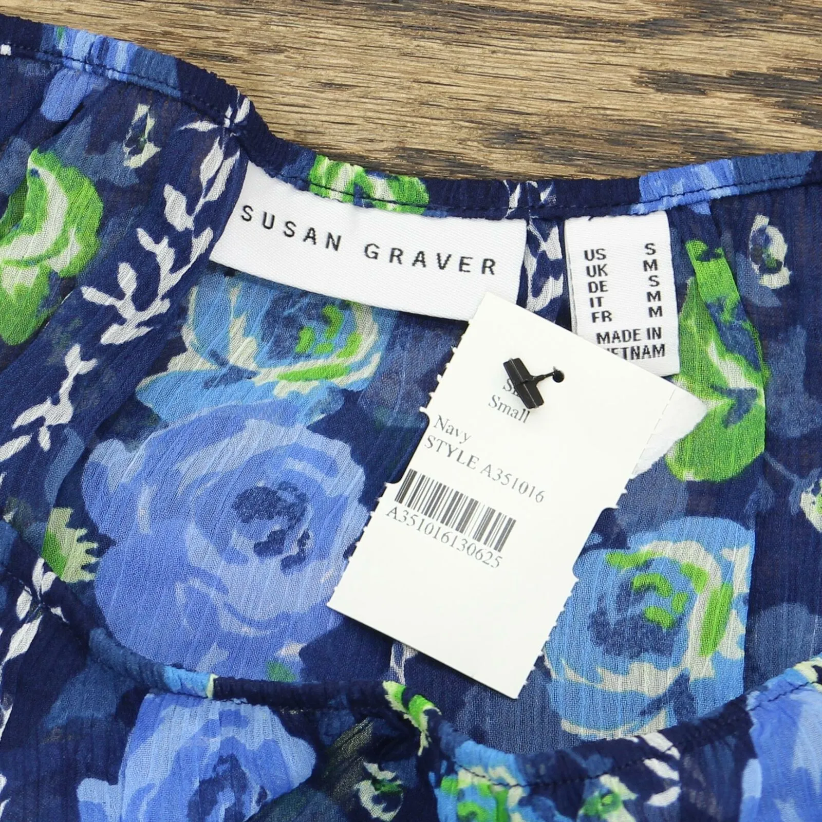 NWT Susan Graver Printed Crinkle Chiffon Peasant Tunic With Knit Tank. A351016 S