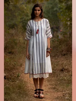 Payal Pratap   -   Tunic Martha  I  Tunic With Tassels And Embroidered Slip