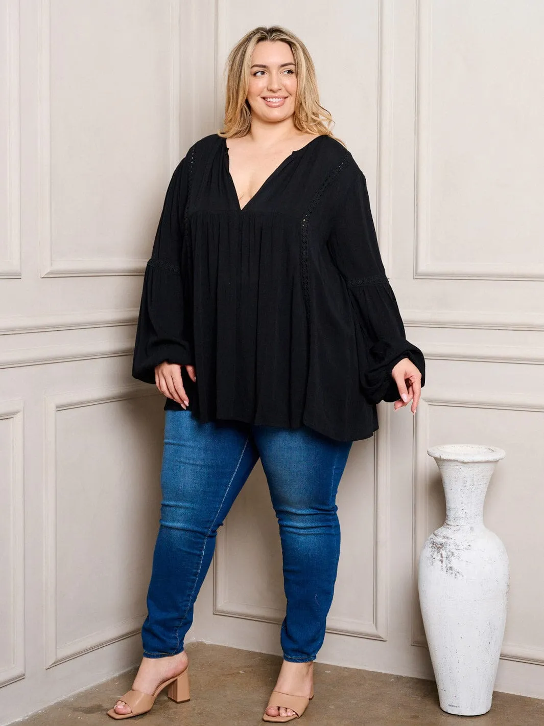 PLUS SIZE LONG SLEEVE V-NECK TUNIC TOP