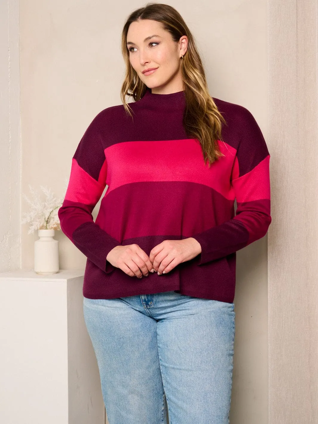 PLUS SIZE LONG SLEEVES COLORBLOCK MOCK NECK TOP