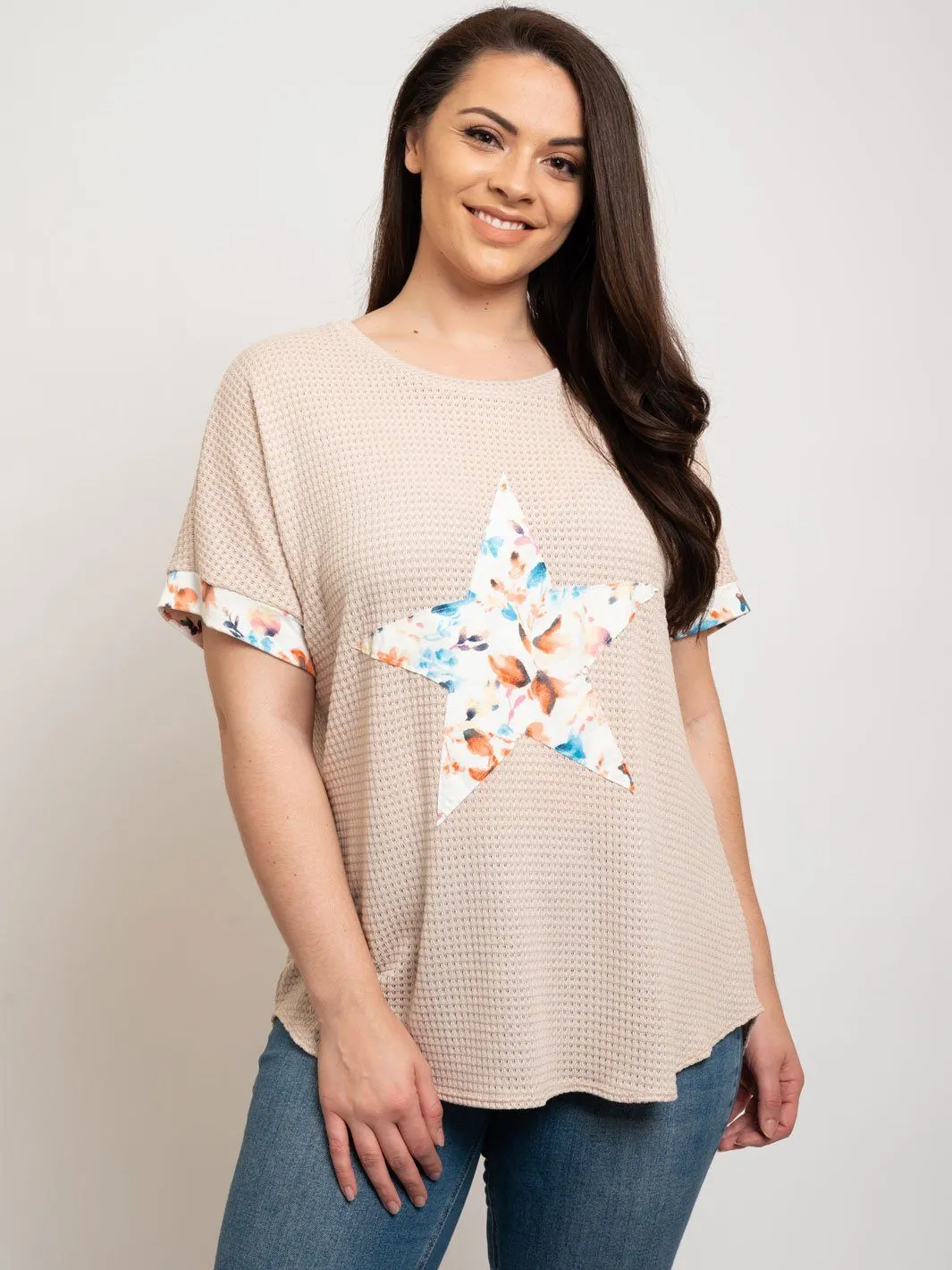PLUS SIZE STAR PRINT TOP