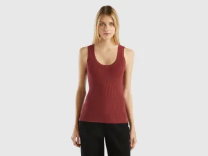 Regular Fit Scoop Neck Solid Vest