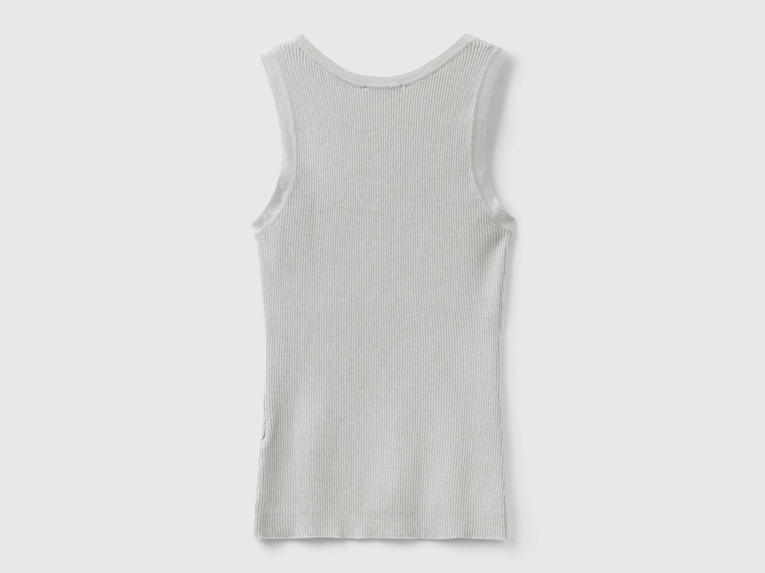 Regular Fit Scoop Neck Solid Vest