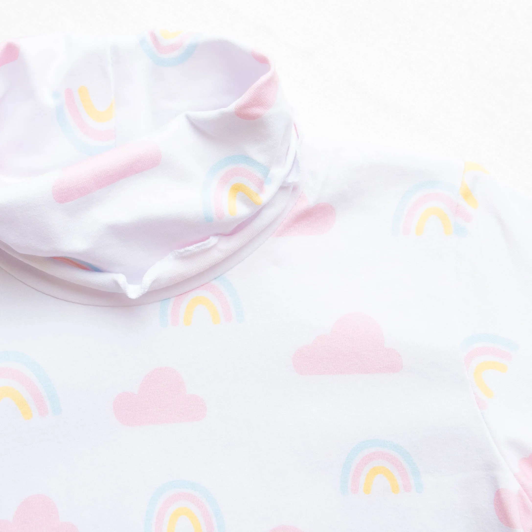 Ruthie Turtleneck, Rainbow