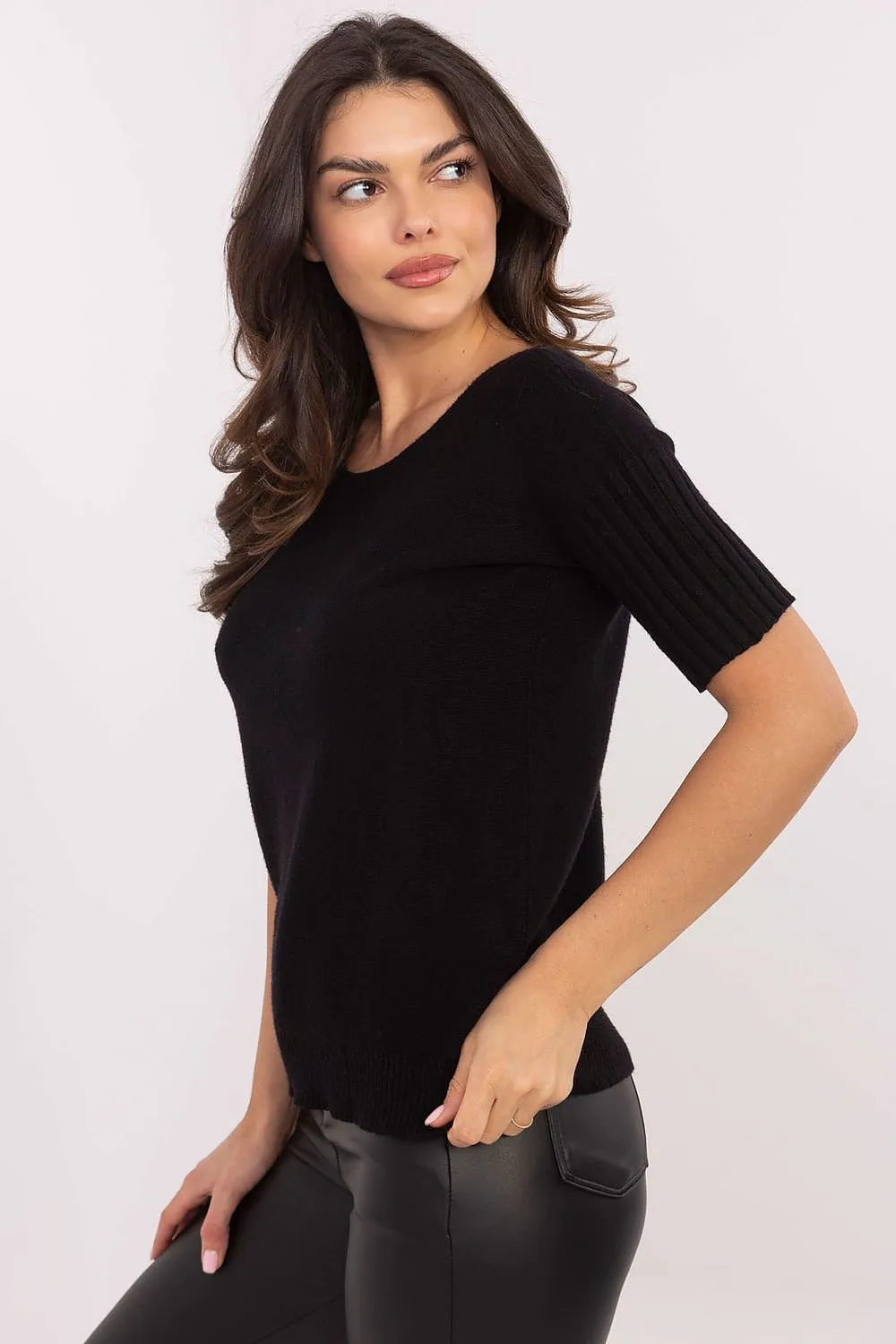 Short sleeve sweater model 203803 Italy Moda