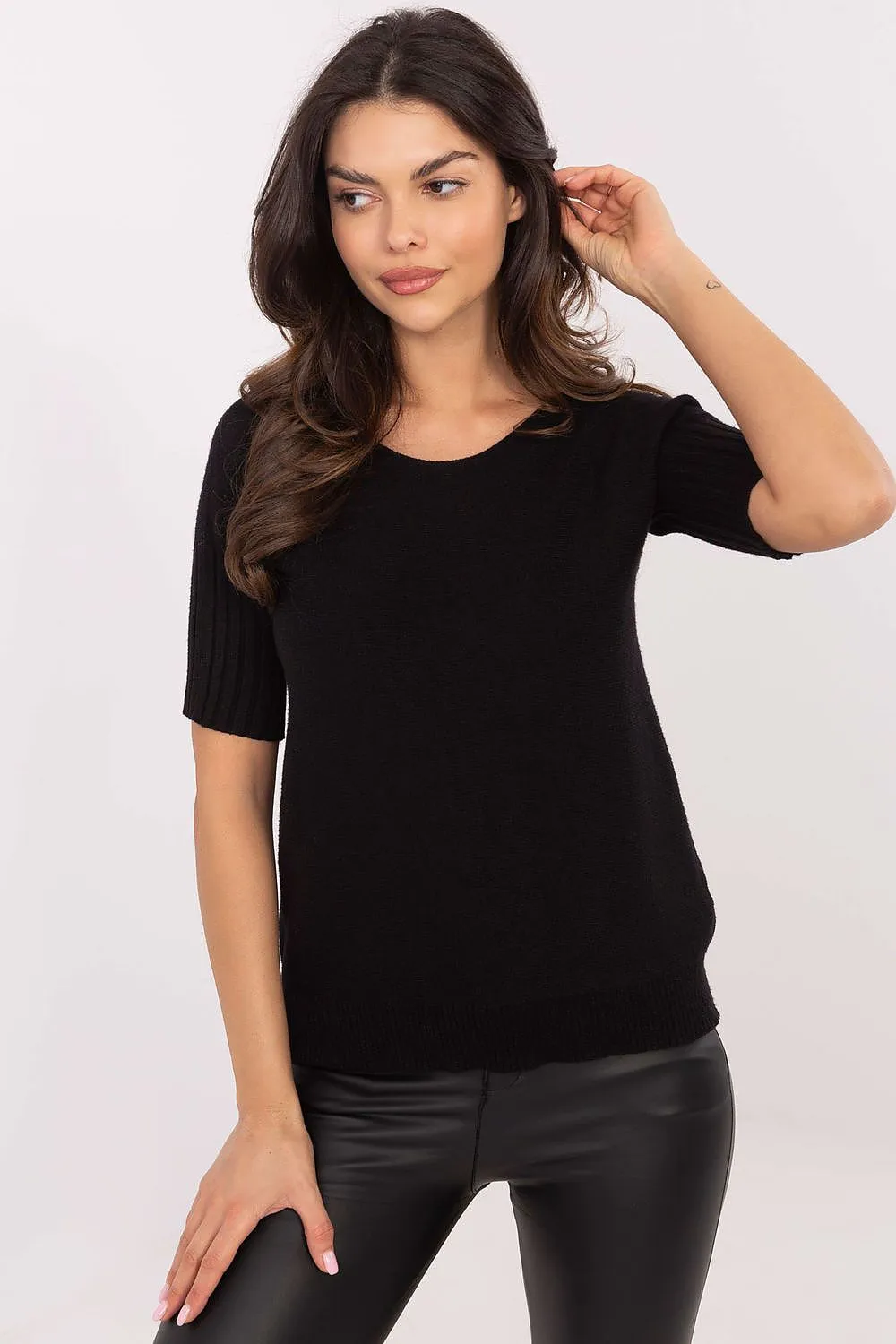 Short sleeve sweater model 203803 Italy Moda