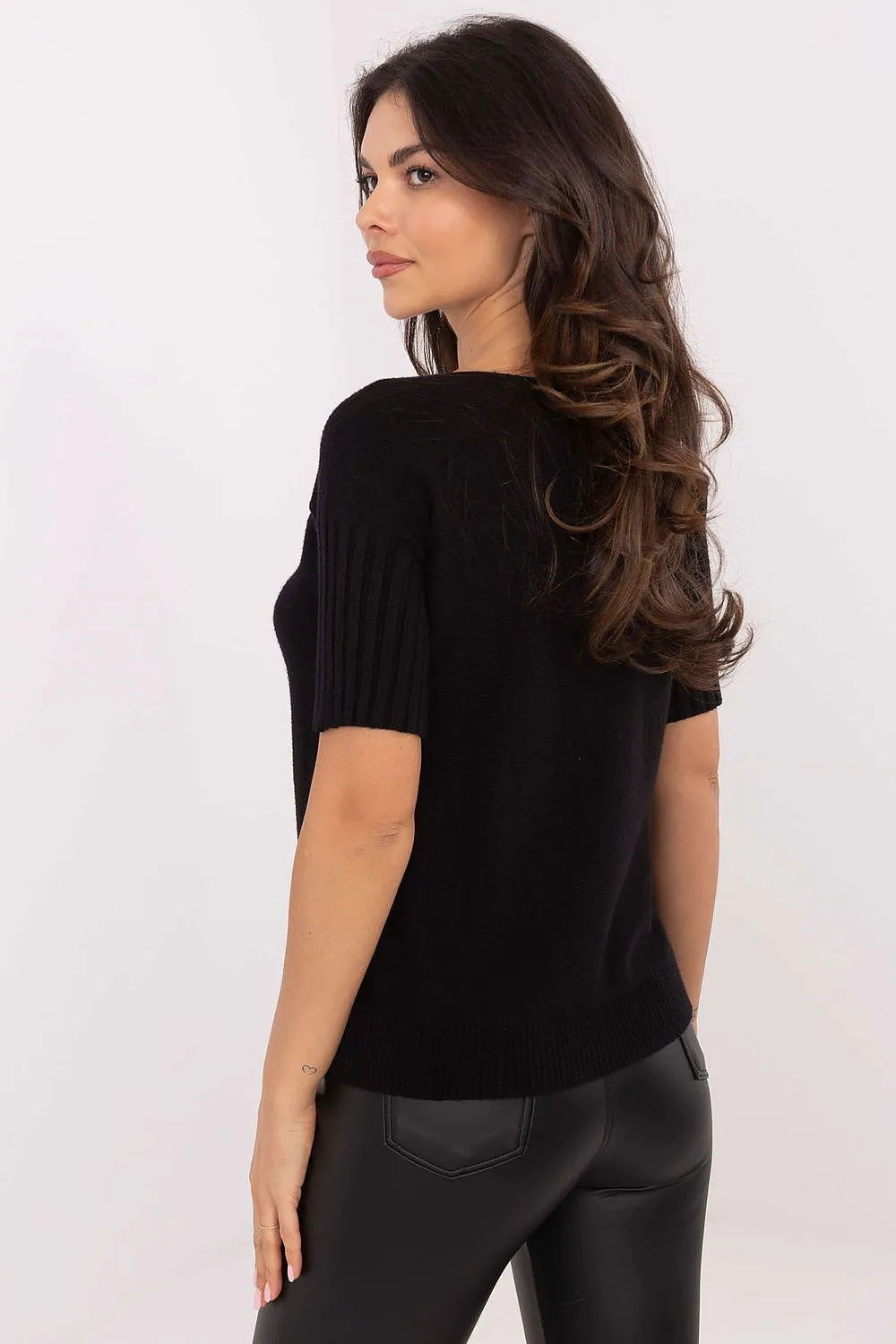 Short sleeve sweater model 203803 Italy Moda