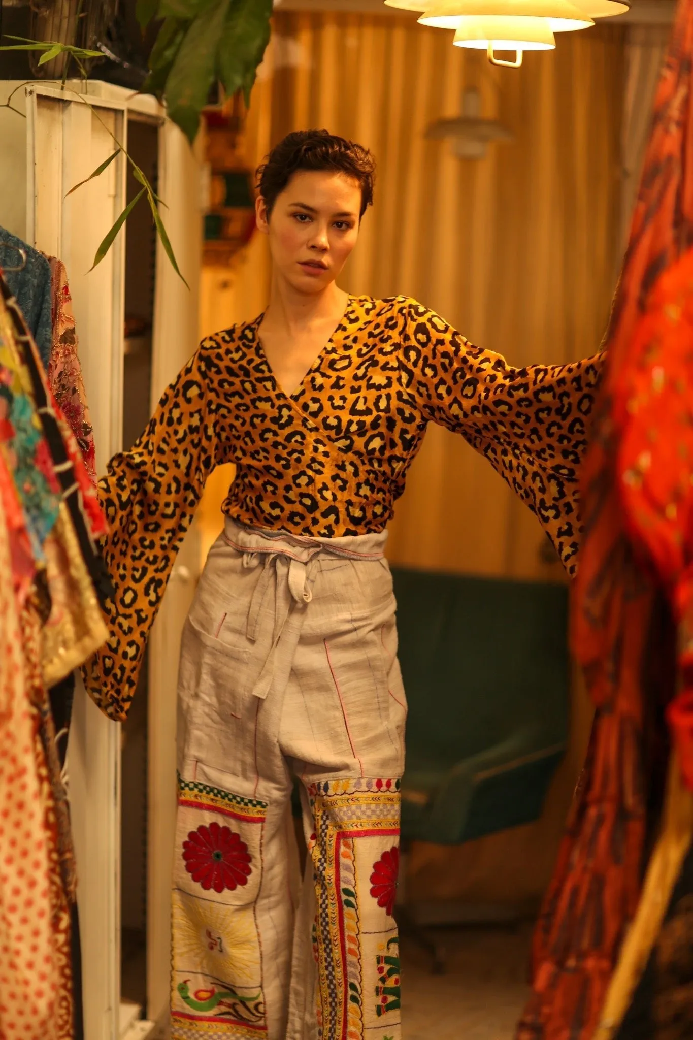 SILK WRAP TOP AURELIA DARK YELLOW LEOPARD