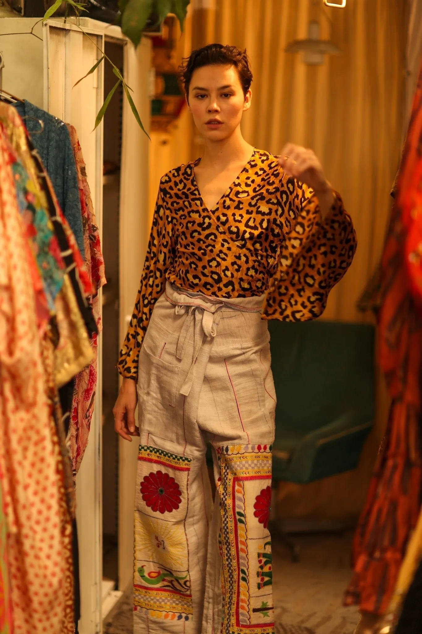 SILK WRAP TOP AURELIA DARK YELLOW LEOPARD