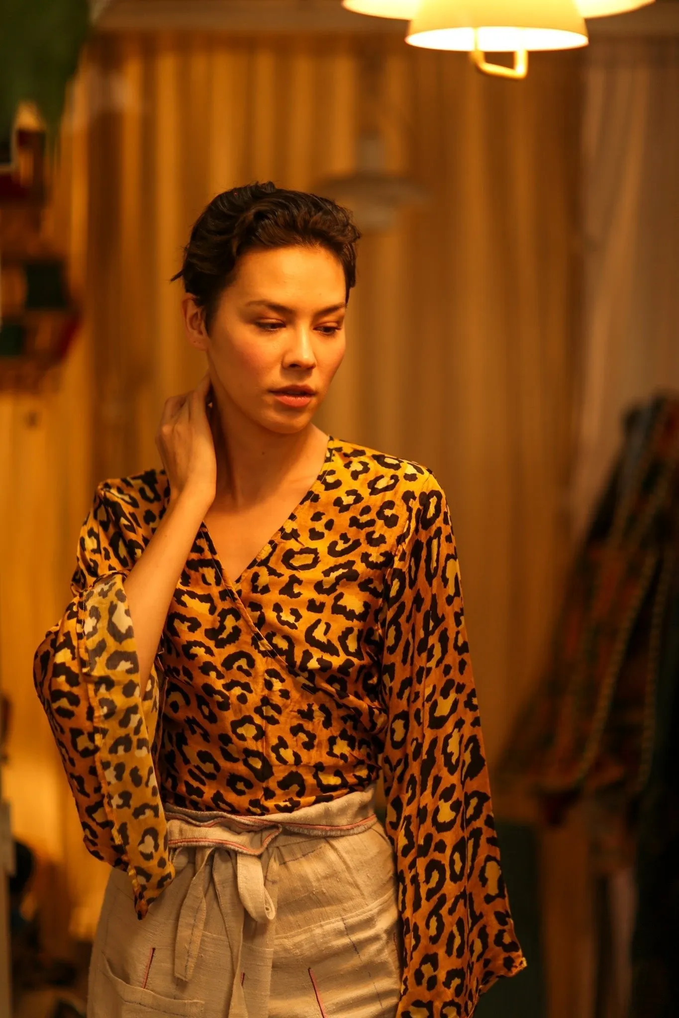 SILK WRAP TOP AURELIA DARK YELLOW LEOPARD