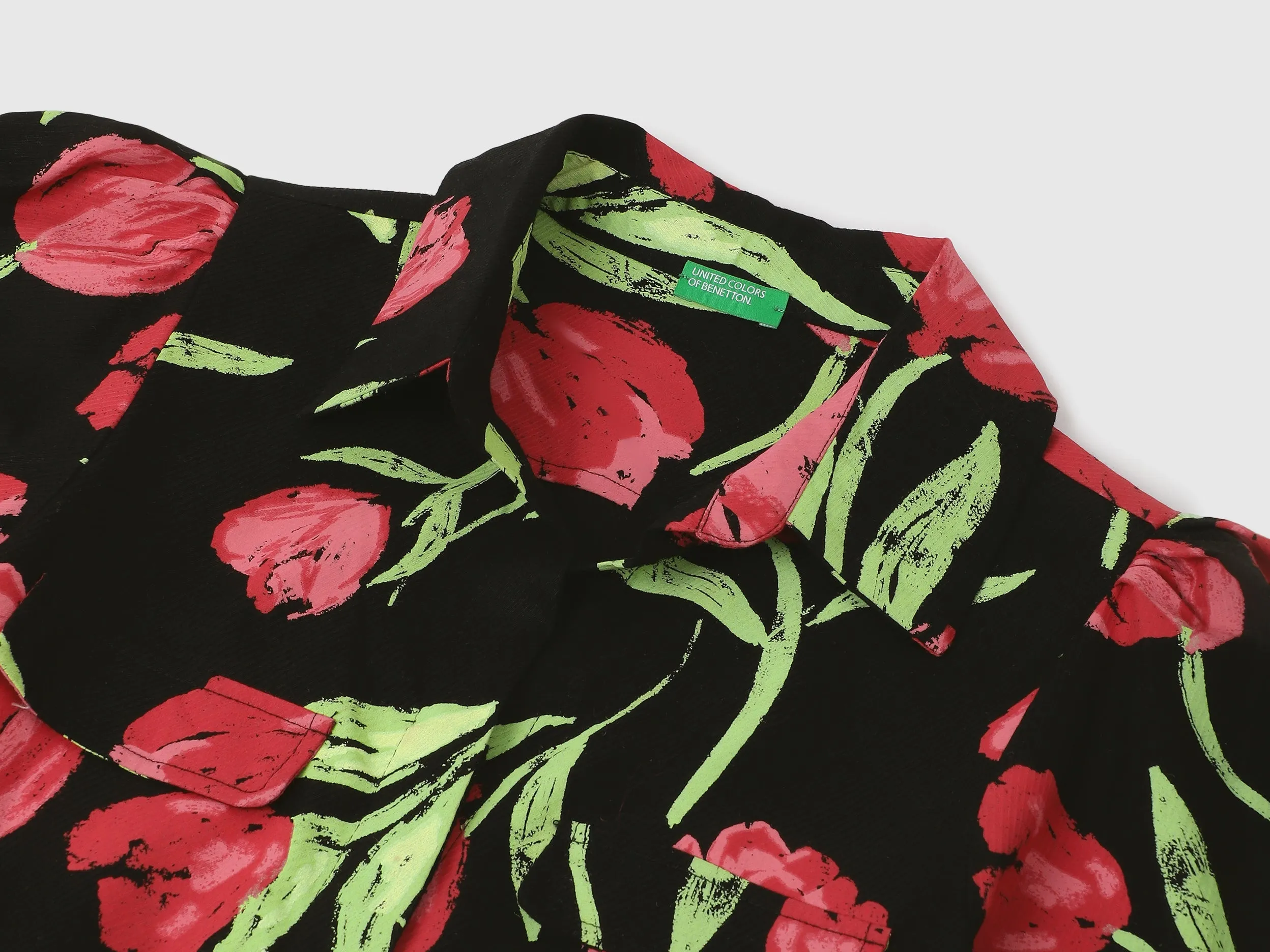 Spread Collar Printed Dresses