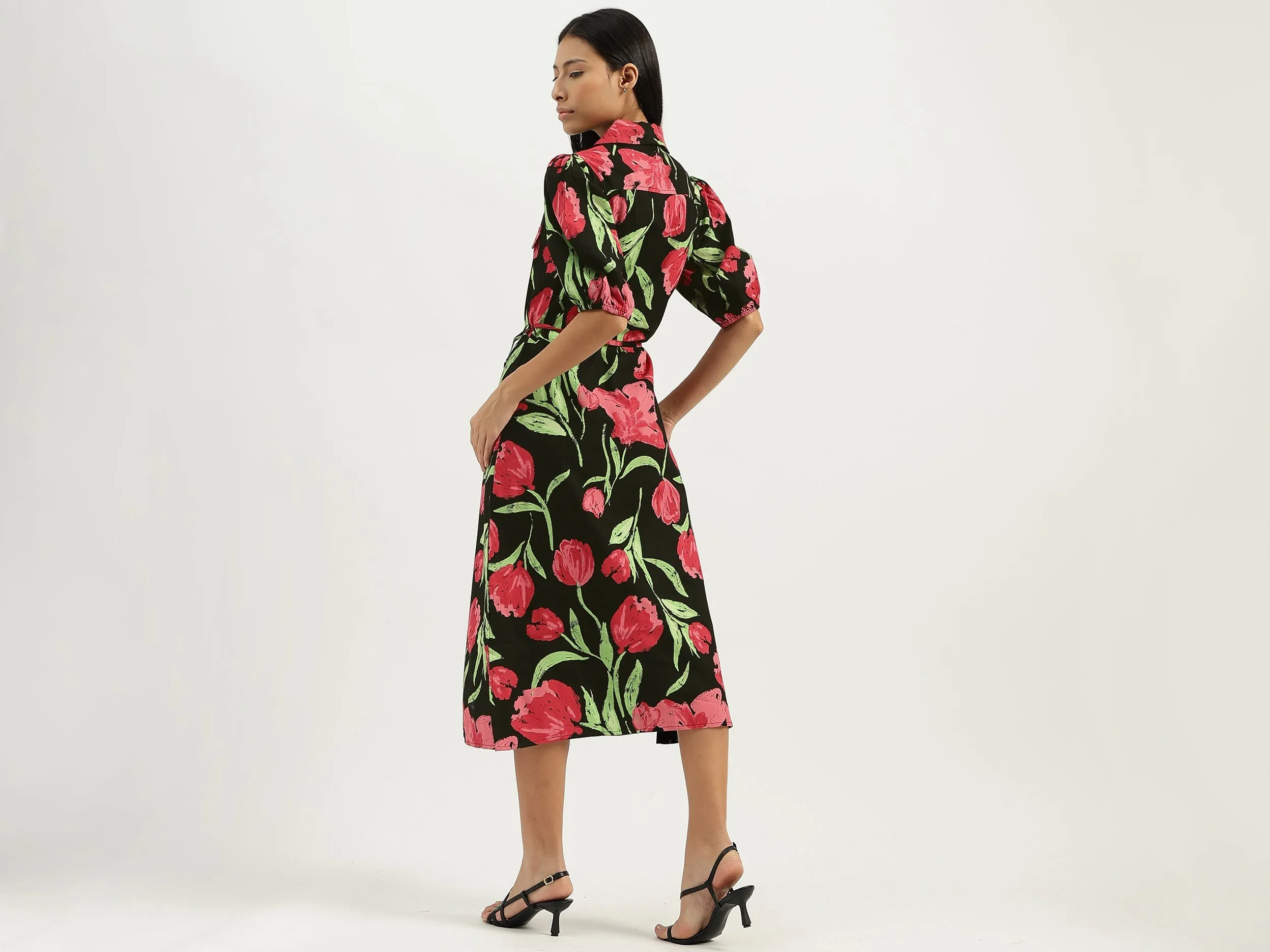 Spread Collar Printed Dresses