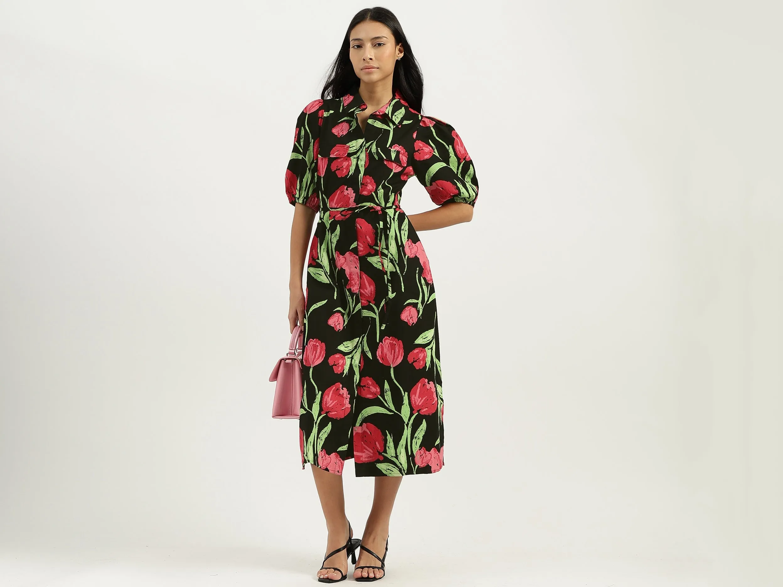 Spread Collar Printed Dresses