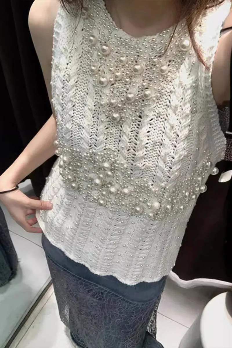 TN0118 Pearls Sleeveless Knit Top
