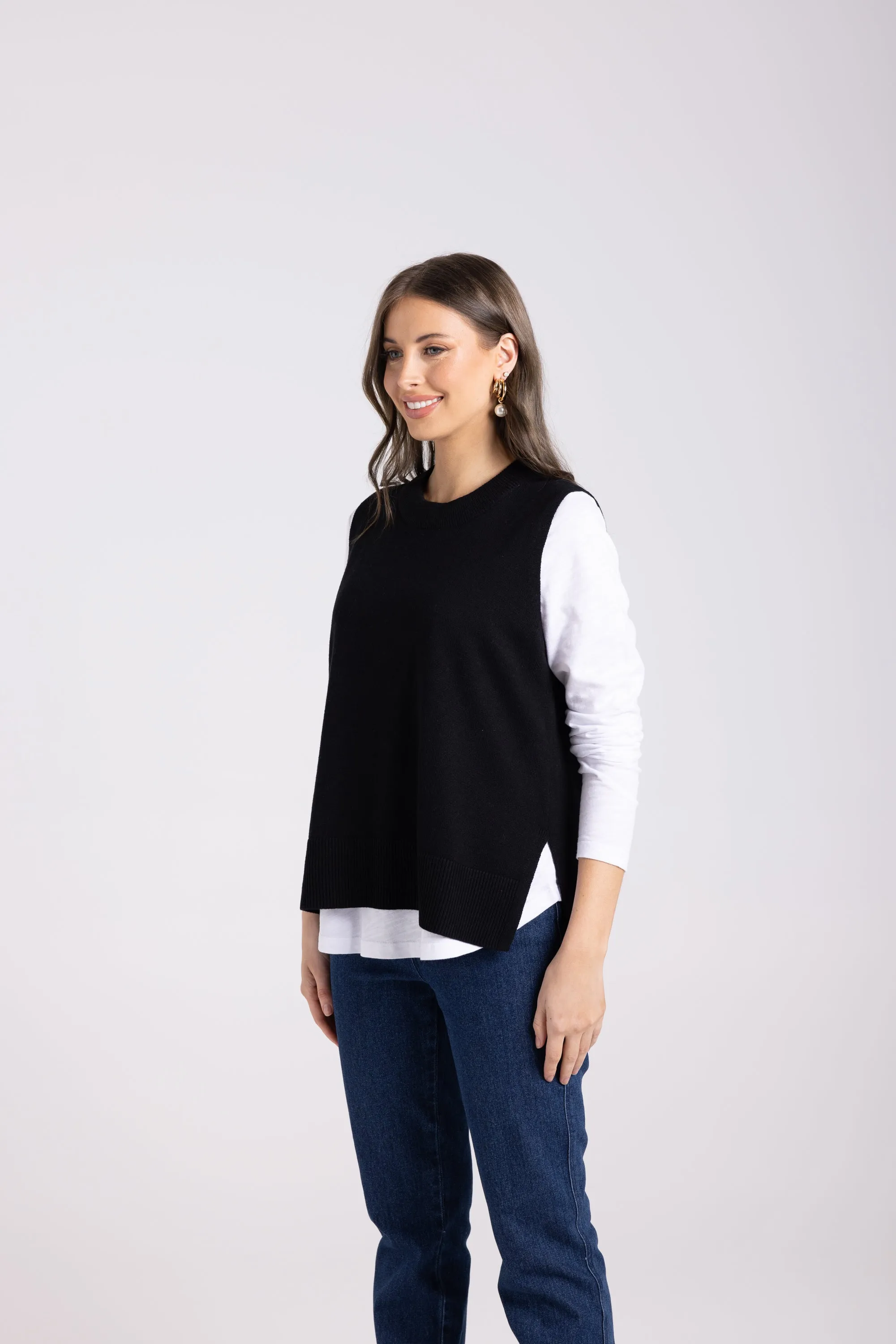 Two T's Knit Vest - Black