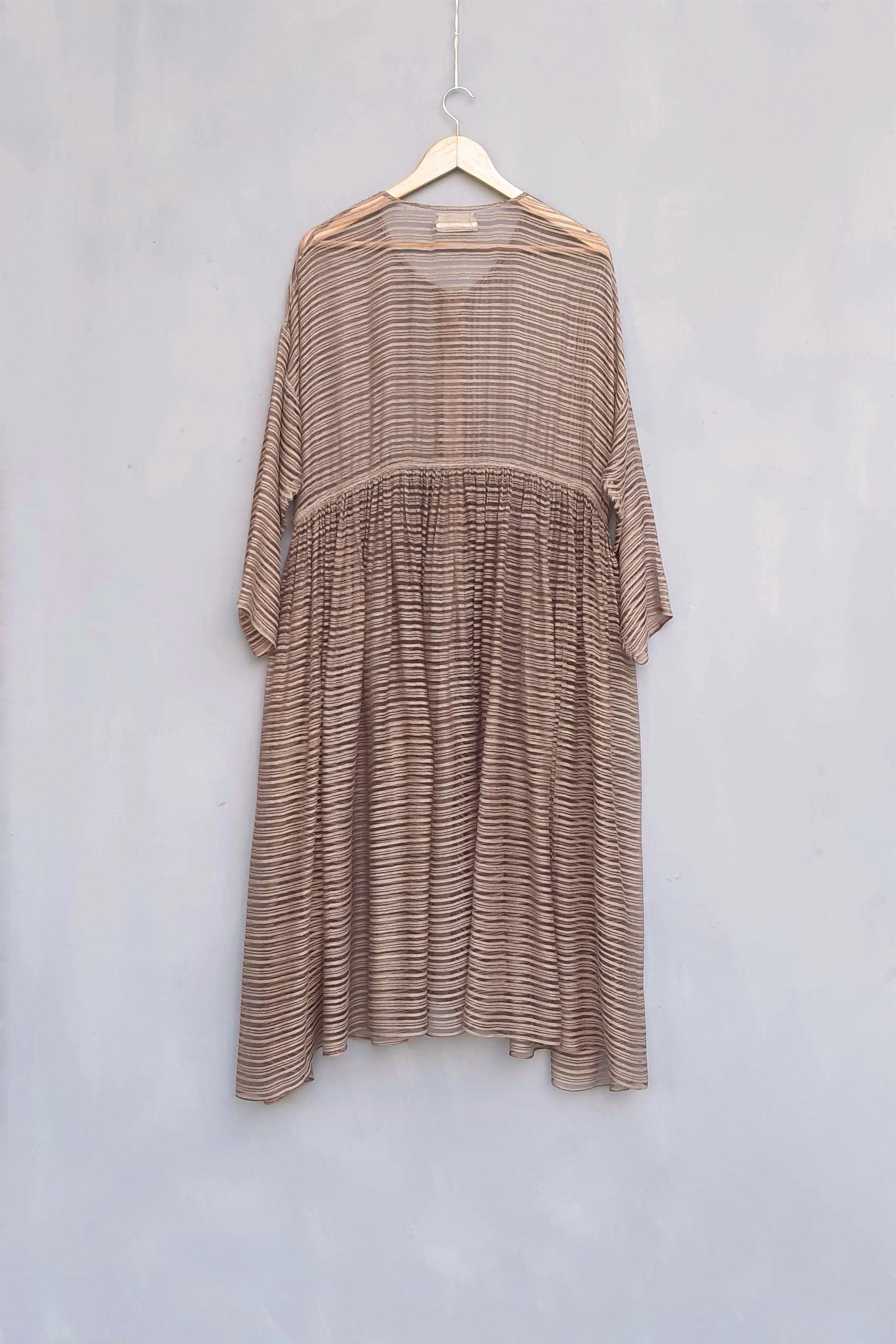 Urvashi Kaur   I   Kowloon OVERLAY MISTY OVERLAY linen noil nude TESSELLATE- 71