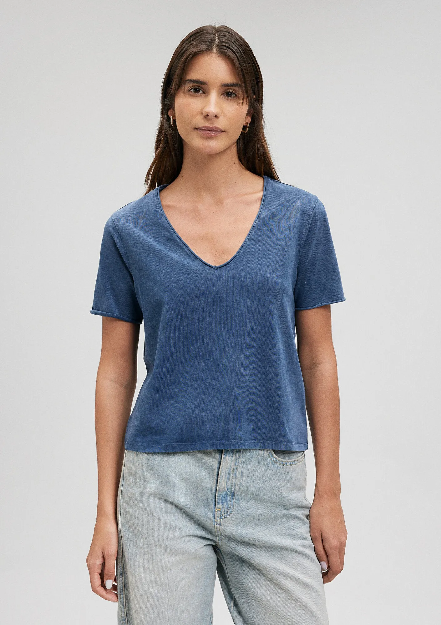V Neck Navy T-Shirt