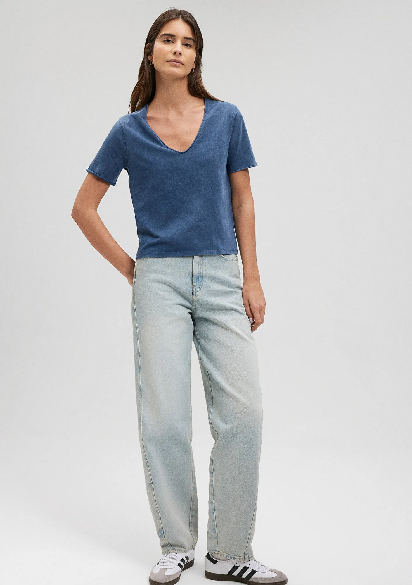 V Neck Navy T-Shirt
