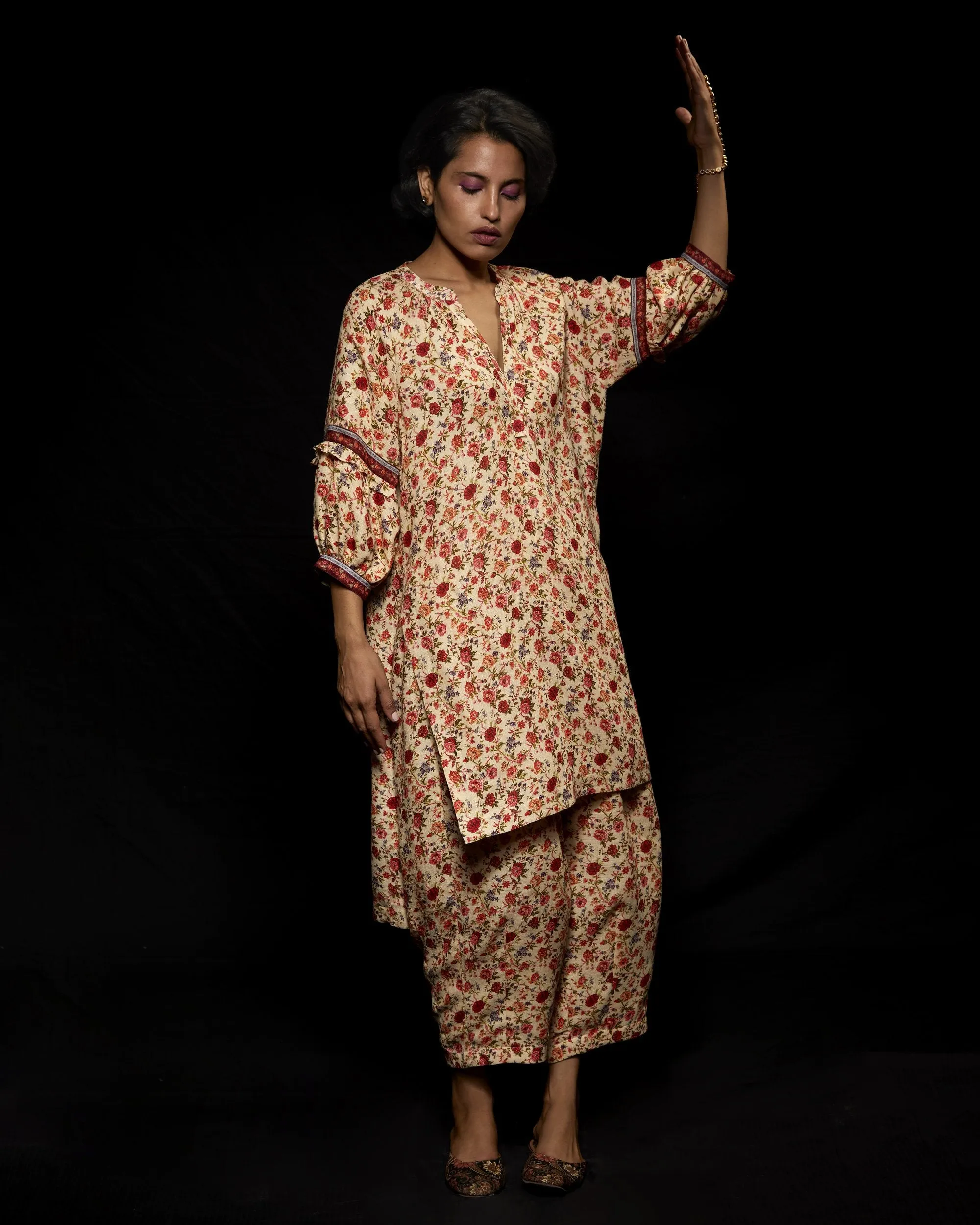 Viam   I   Ivory Floral Hand Printed Tunic