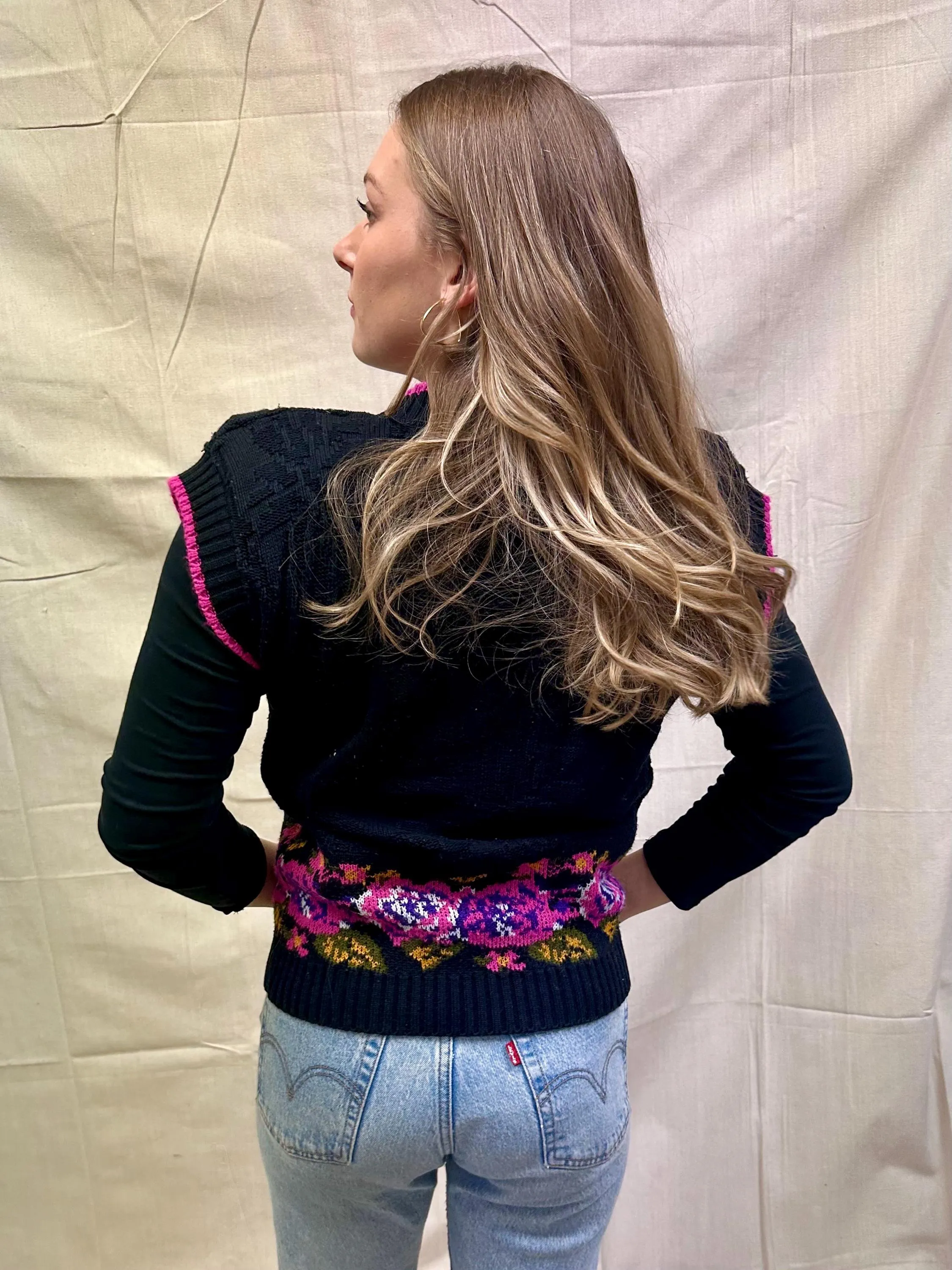 Vintage Black and Pink Pullover Vest with Flower Detail | Size Medium