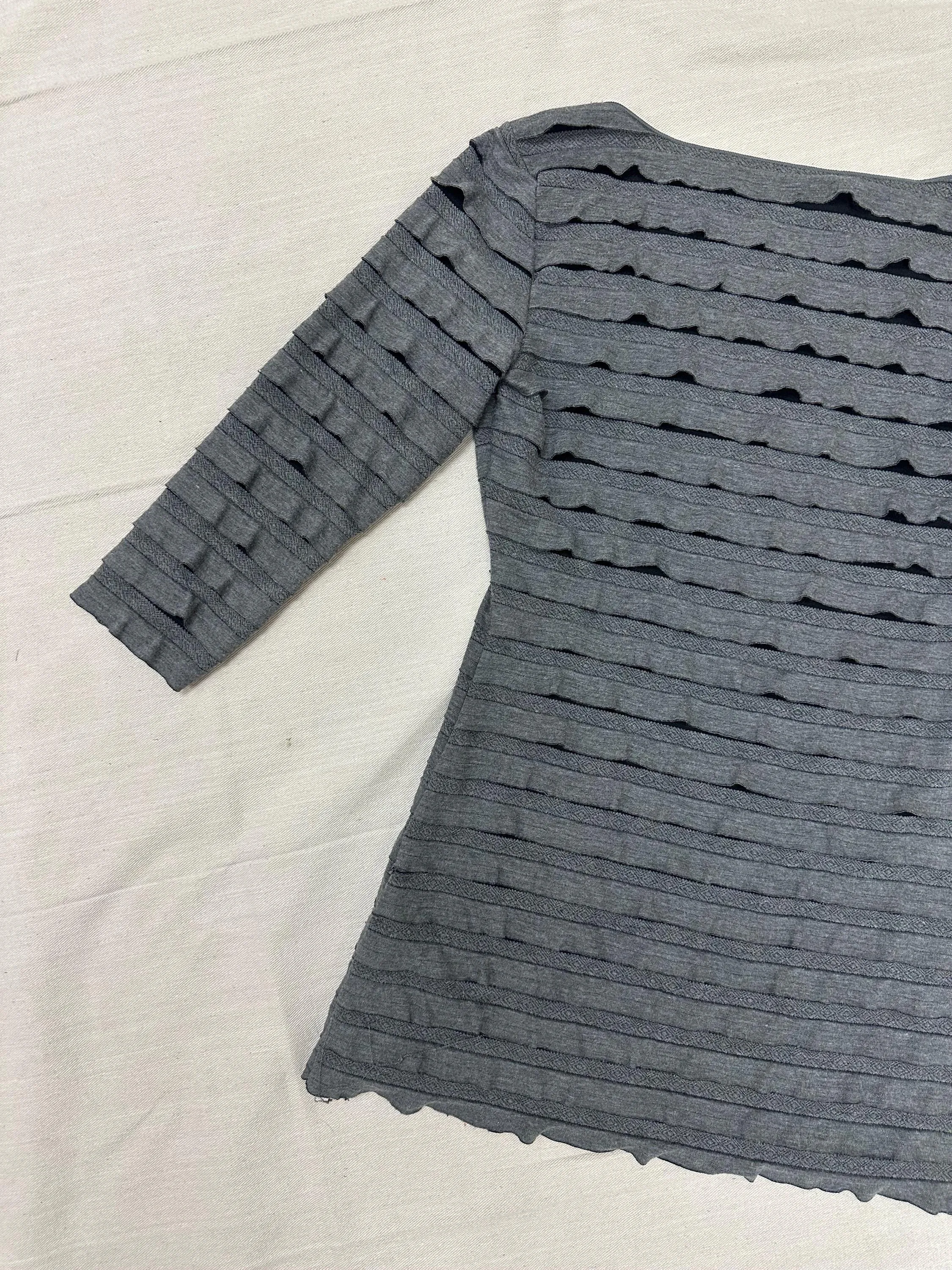 Vintage Y2K Grey Ruffle Tunic Dress | Size Medium