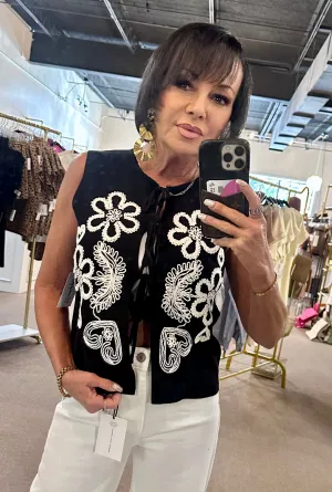 WHITE DAISIES VEST