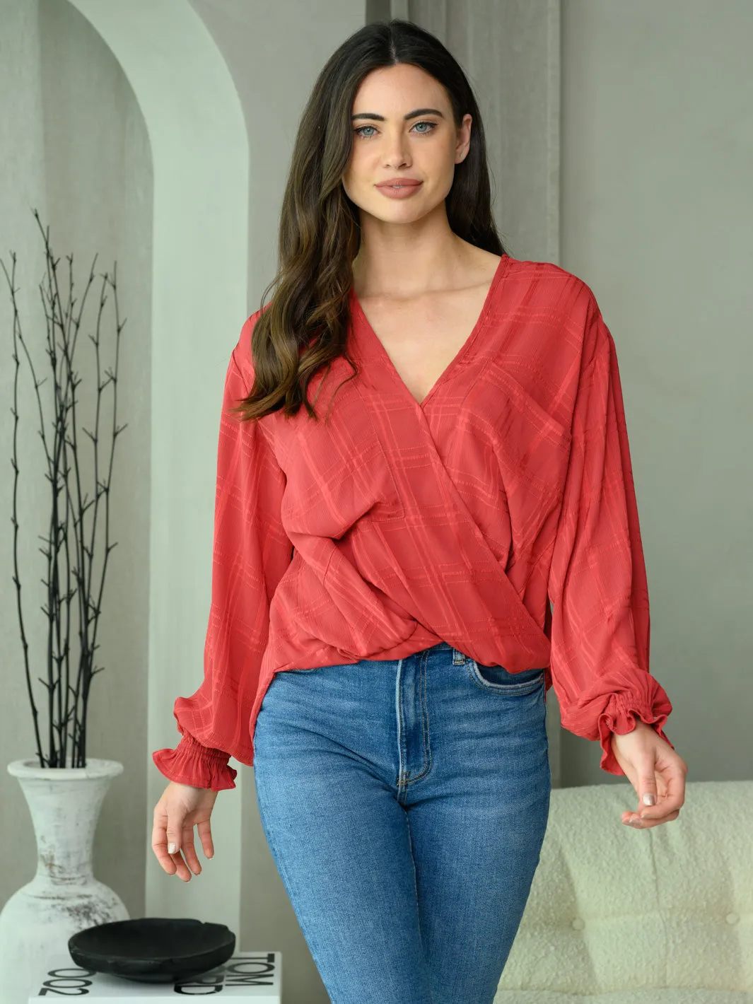 WOMEN'S LONG SLEEVE SURPLICE FRONT POCKETS TOP