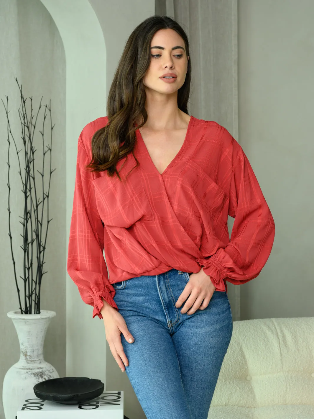 WOMEN'S LONG SLEEVE SURPLICE FRONT POCKETS TOP