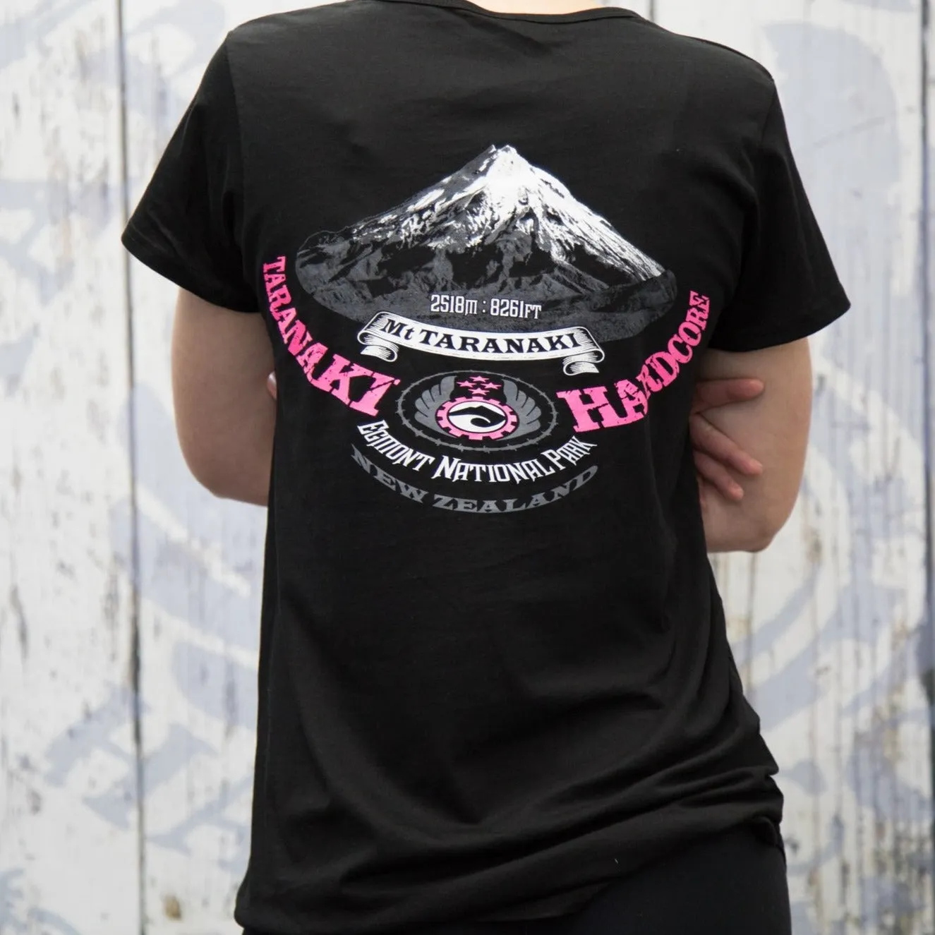 Womens Mountain T-Shirt - Black/Pink