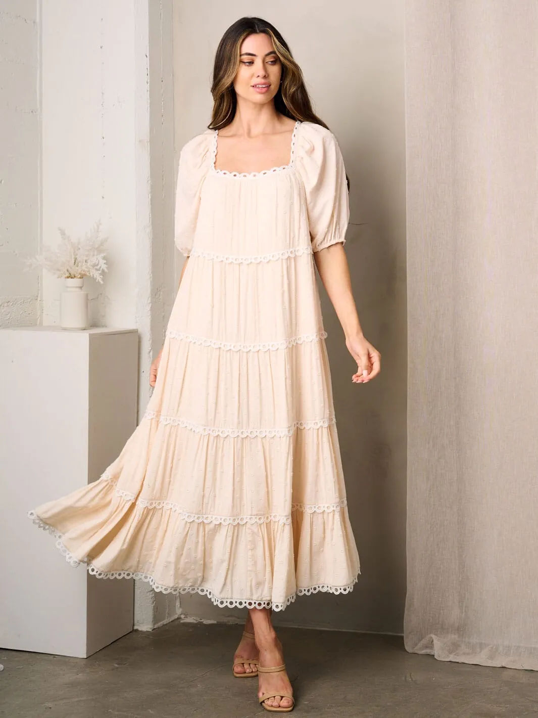 WOMEN'S SHORT PUFF SLEEVE SQUARE NECK SWISS DOTS MAXI TIERED DRESS