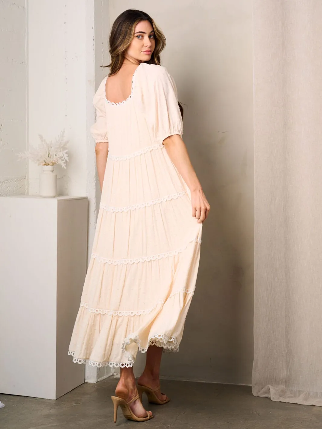 WOMEN'S SHORT PUFF SLEEVE SQUARE NECK SWISS DOTS MAXI TIERED DRESS