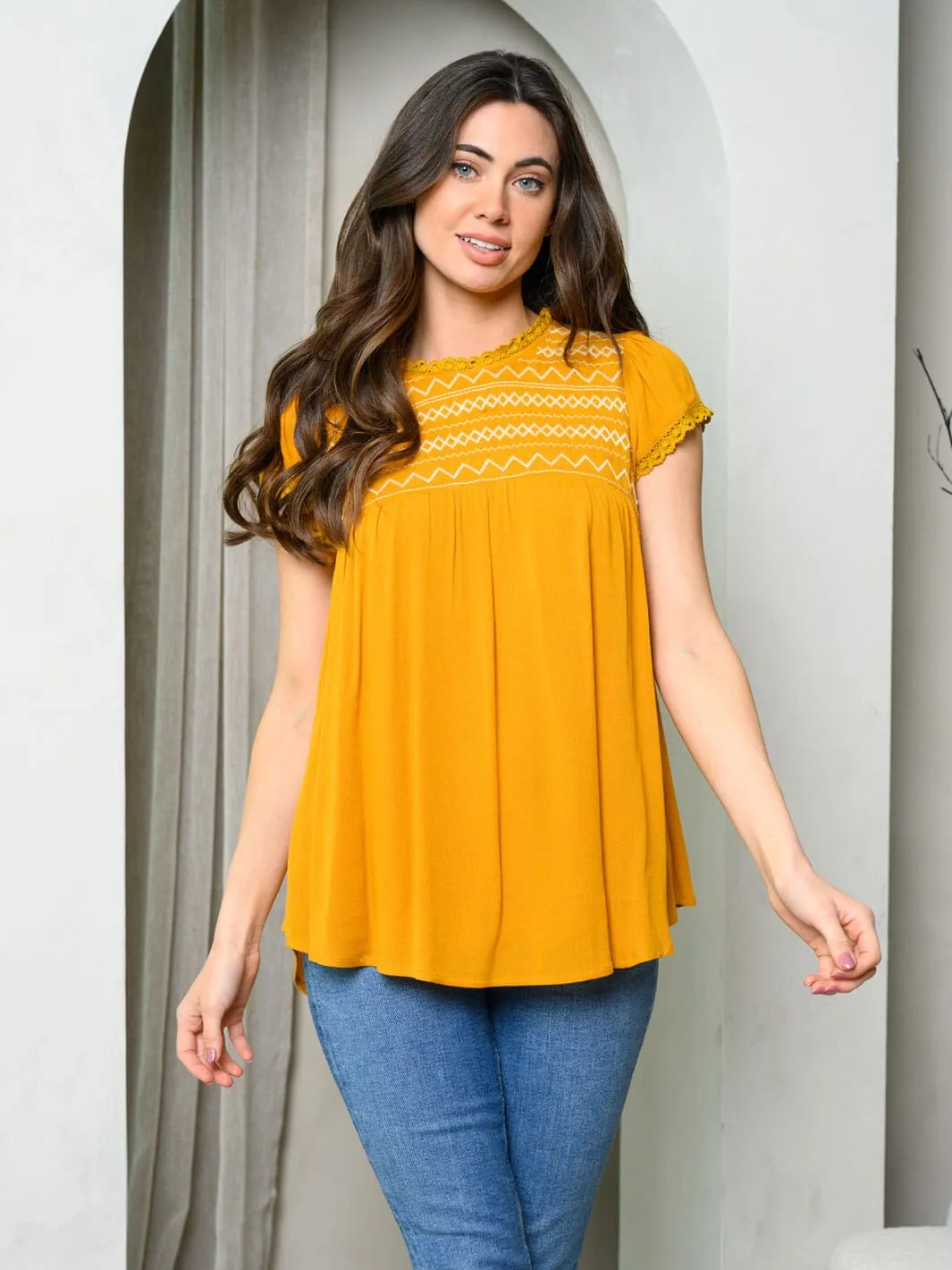 WOMEN'S SHORT SLEEVE EMBROIDERED YOKE LACE TRIM TOP