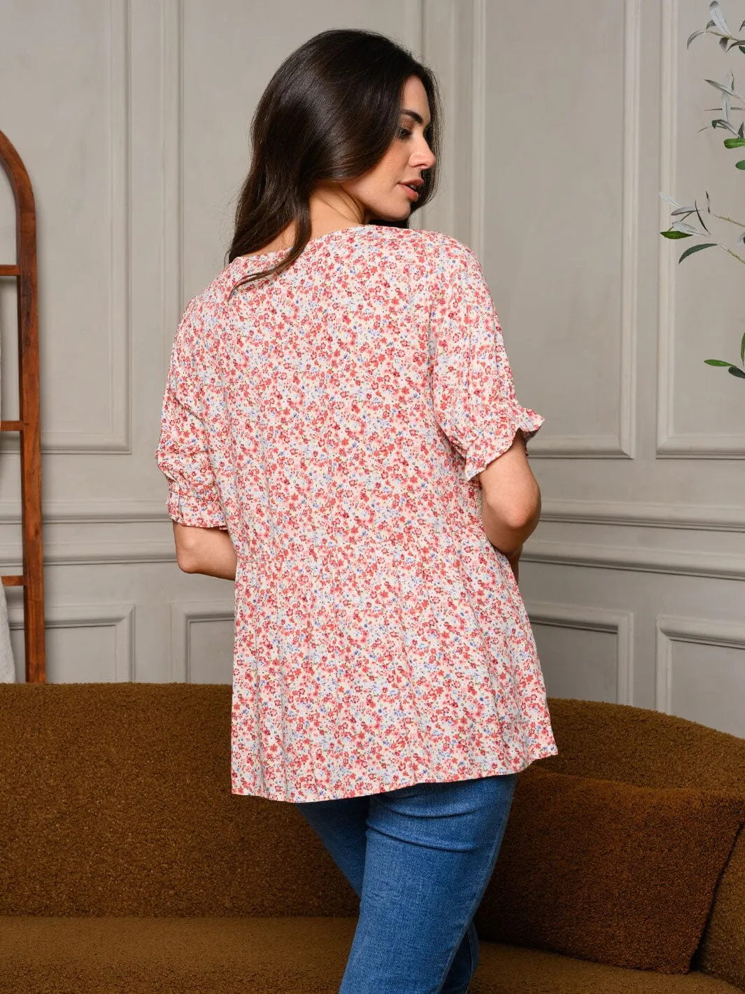 WOMEN'S SHORT SLEEVE V-NECK FLORAL CROCHET TRIM TOP