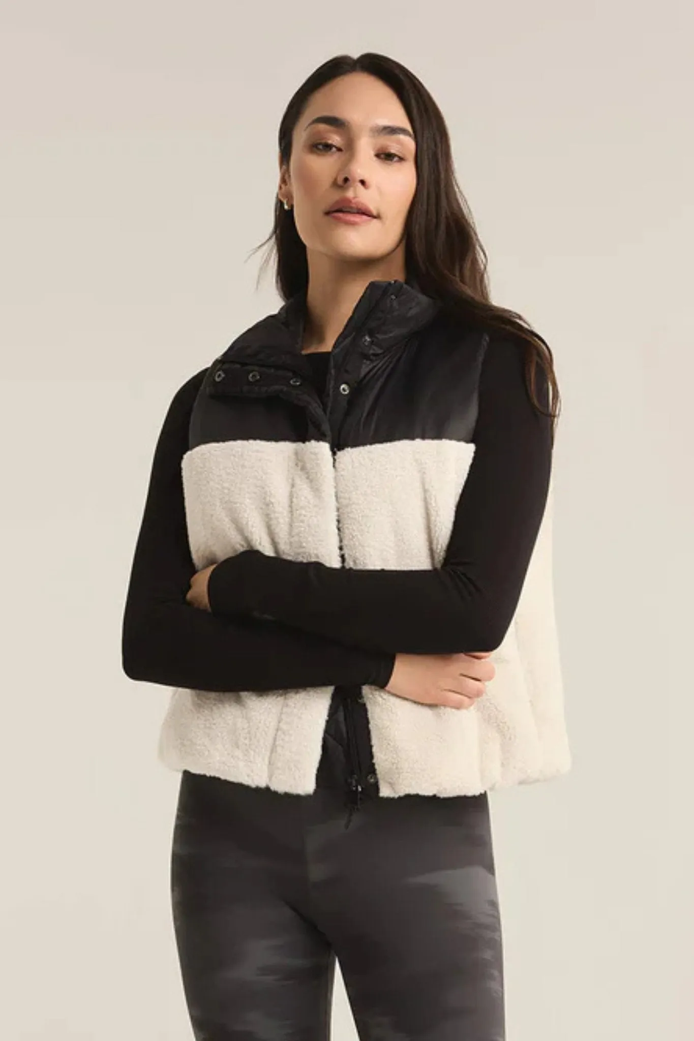 Z Supply: Rocky Sherpa Puffer Vest in Sesame