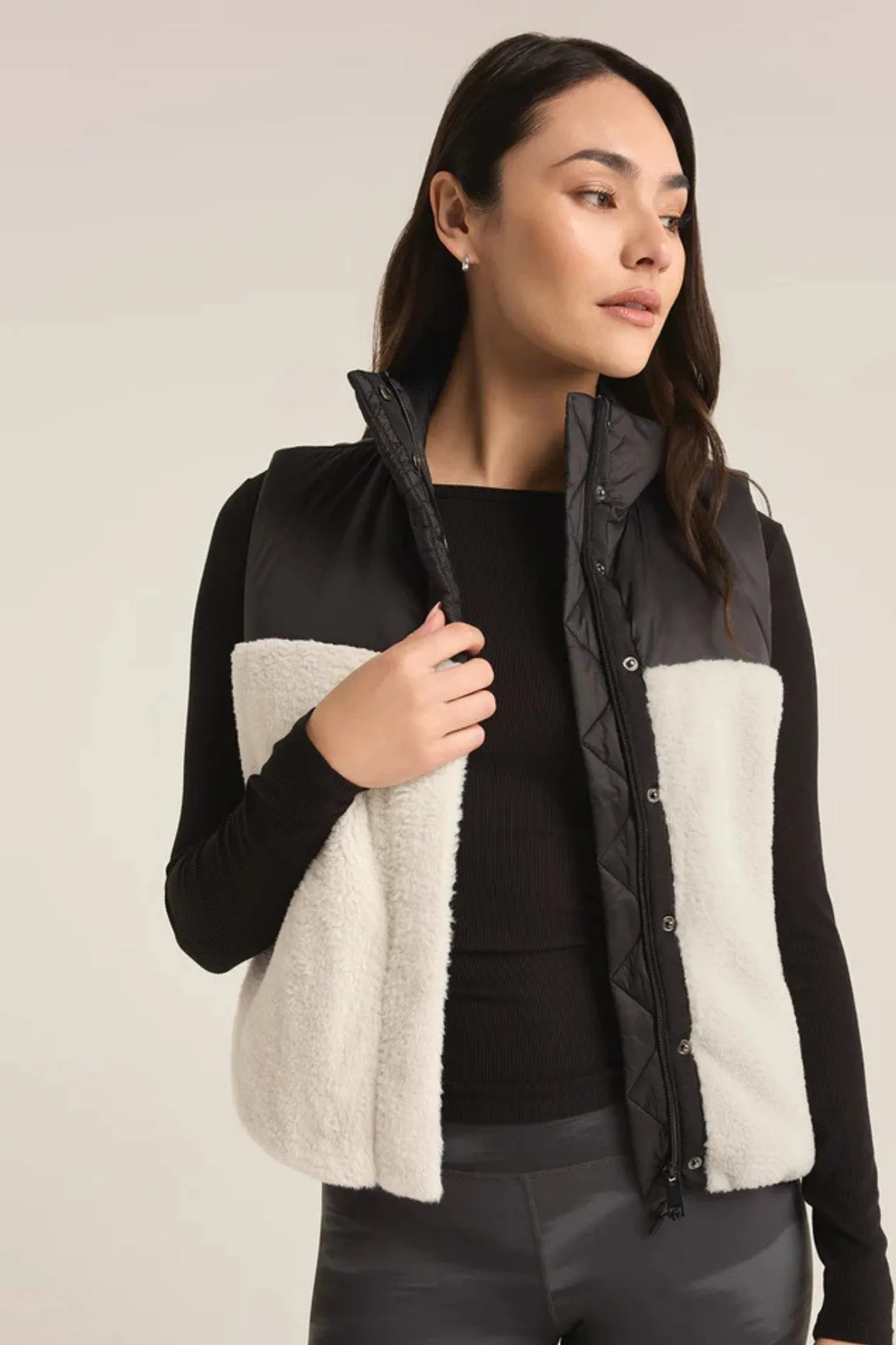 Z Supply: Rocky Sherpa Puffer Vest in Sesame